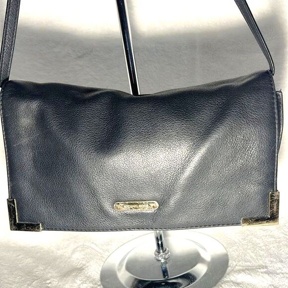 Michael Kors Black Leather Clutch with Removable Strap - Picture 2 of 11